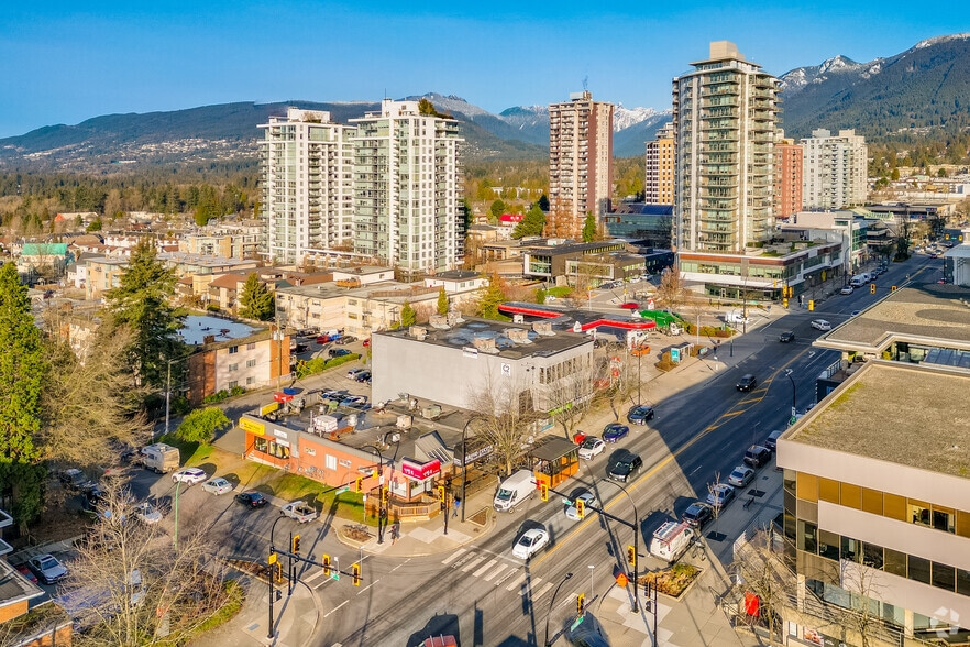 More Photos Of 1221 Lonsdale Ave, North Vancouver Office For Lease