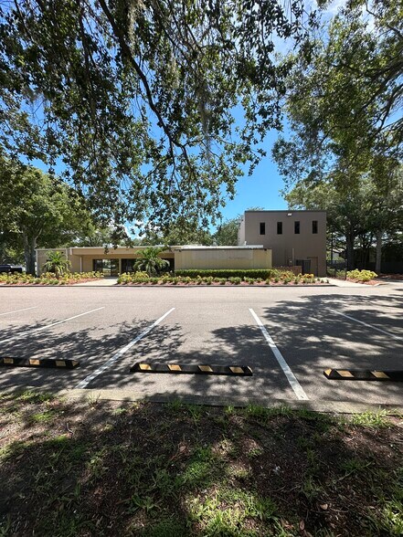 More Photos Of 1551 S Belcher Rd, Clearwater Bank For Sale