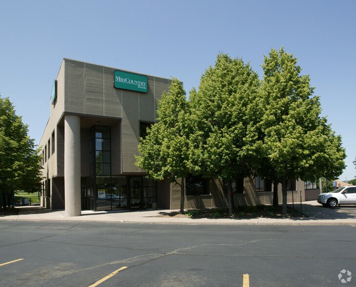 More Photos Of 1320 S Frontage Rd, Hastings Office For Lease