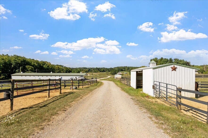 More Photos Of 7233 National Rd, Thornville Land For Sale