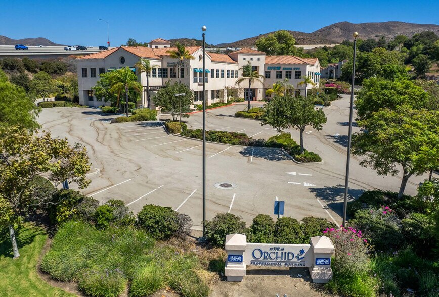 More Photos Of 816 Camarillo Springs Rd, Camarillo Medical For Lease