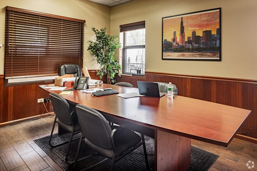 More Photos Of , Chicago Unknown For Sale