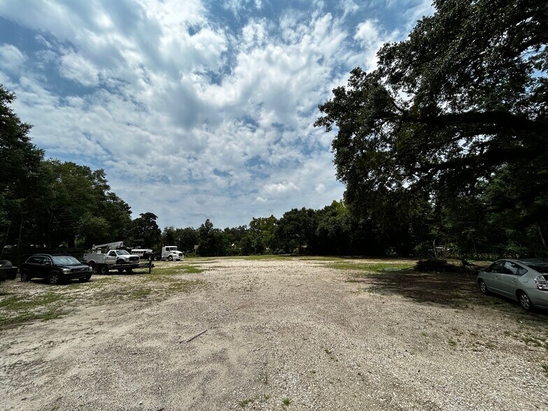 More Photos Of 8285 N Palafox St, Pensacola Land For Lease