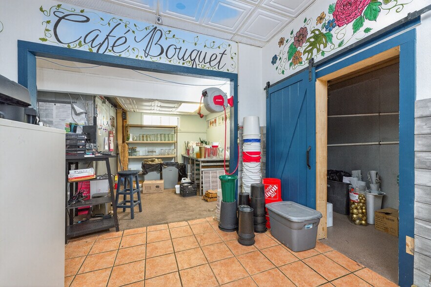 More Photos Of 23064 Harbor View Rd, Port Charlotte Warehouse For Sale