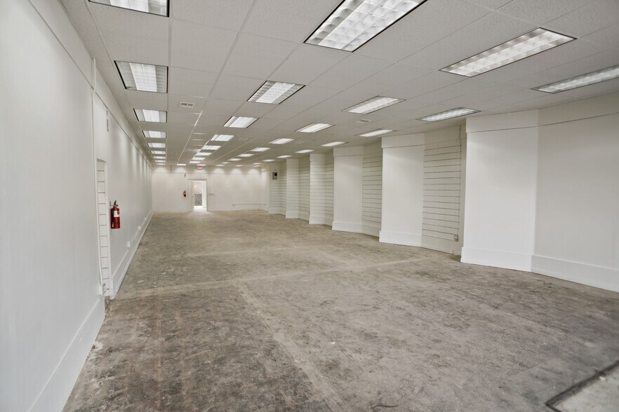 More Photos Of 4874 Huntington Dr S, Los Angeles Storefront Retail Office For Lease