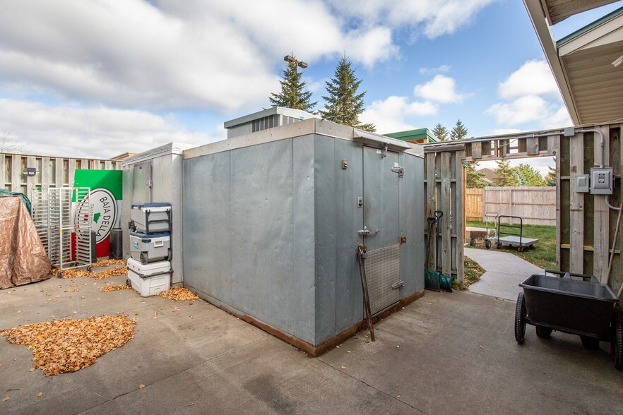 More Photos Of 15115 Edgewood Dr, Brainerd General Retail For Sale