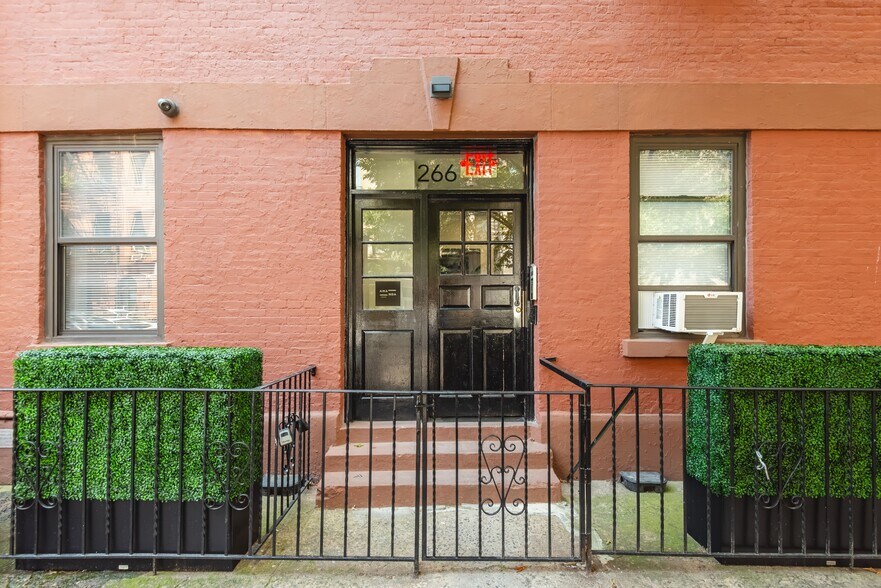 More Photos Of 212 Eighth Ave, New York Apartments For Sale