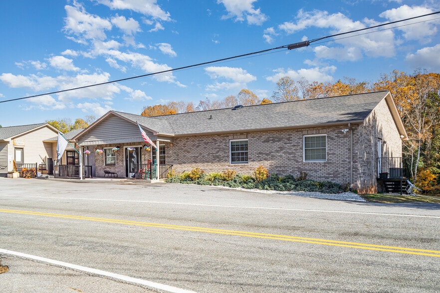 Primary Photo Of 2415A-2415B-2441 S Center St, Hickory Assisted Living For Sale