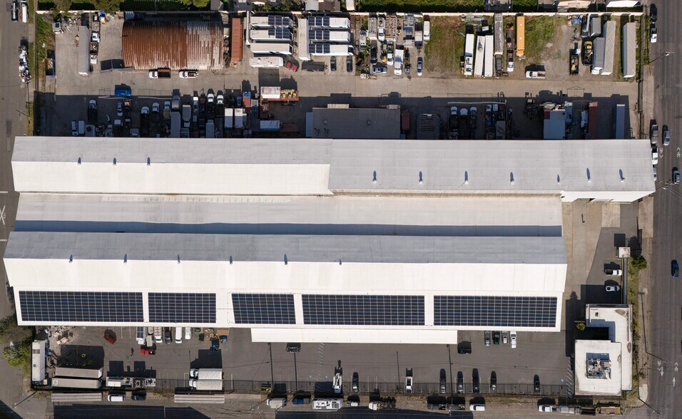 More Photos Of 1 W Barrett Ave, Richmond Warehouse For Lease