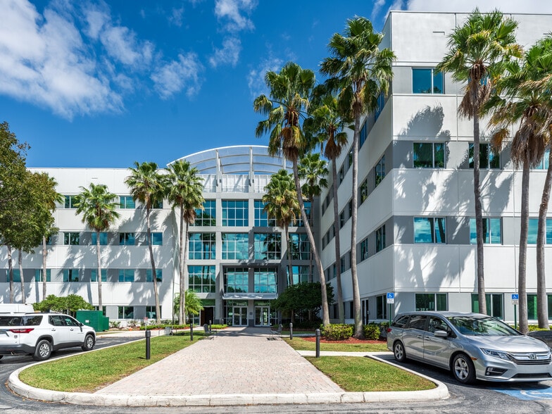 More Photos Of 8200 NW 33rd St, Doral Unknown For Lease