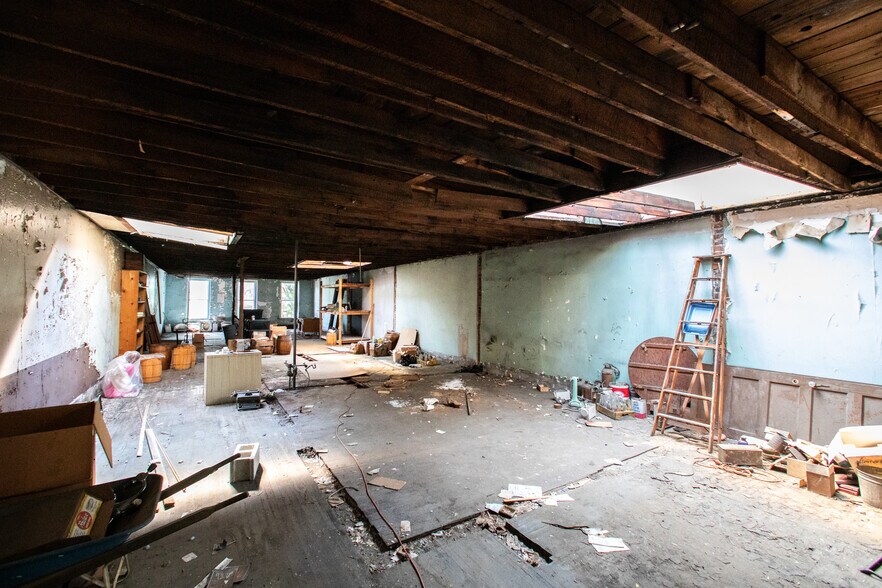 More Photos Of 514 S Elm St, Greensboro Storefront Retail Residential For Sale