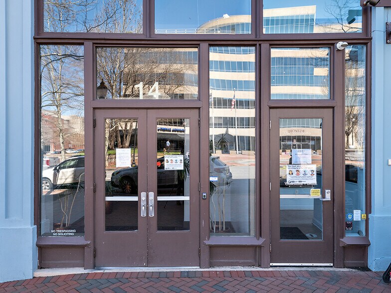 More Photos Of 10-14 S Pack Sq, Asheville Office For Lease
