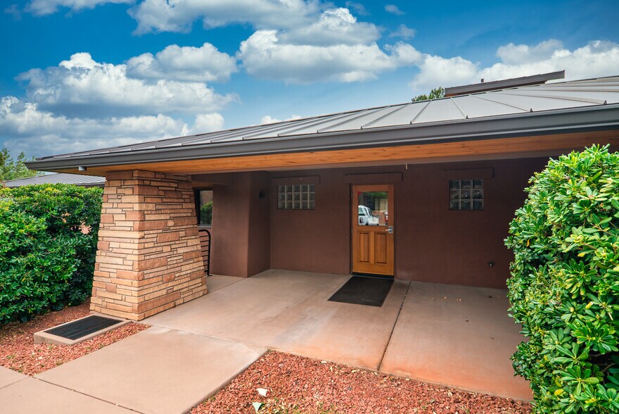 More Photos Of 75 Kallof Pl, Sedona Loft Creative Space For Lease