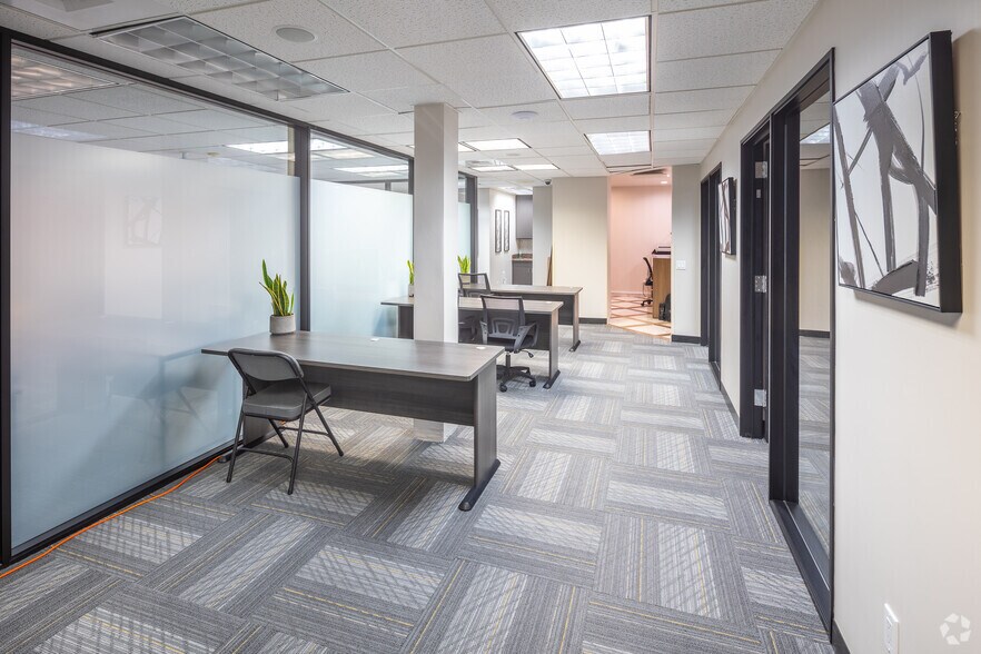 More Photos Of 2955 Main St, Irvine Medical For Lease