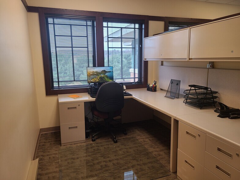 More Photos Of 1400 Merrill Ave, Wausau Medical For Sale