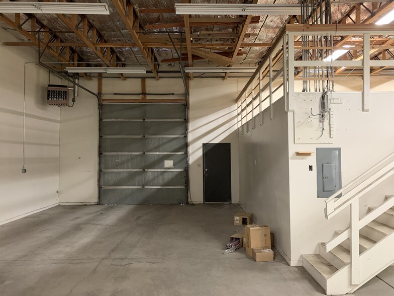 More Photos Of 271 W 2950 S, Salt Lake City Light Manufacturing For Lease