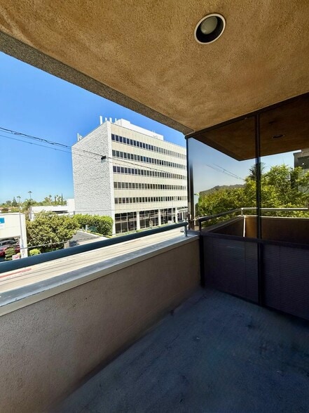 More Photos Of 4940 Van Nuys Blvd, Sherman Oaks Medical For Lease