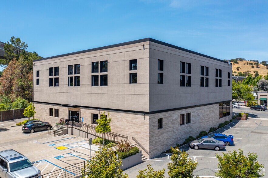 More Photos Of 2099 Mount Diablo Blvd, Walnut Creek Office For Lease