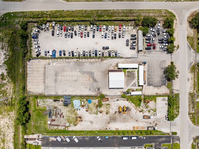 More Photos Of 8181 Mainline Pky, Fort Myers Industrial For Lease