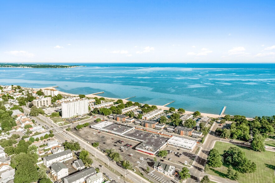 More Photos Of 200-250 Captain Thomas Blvd, West Haven Storefront For Sale