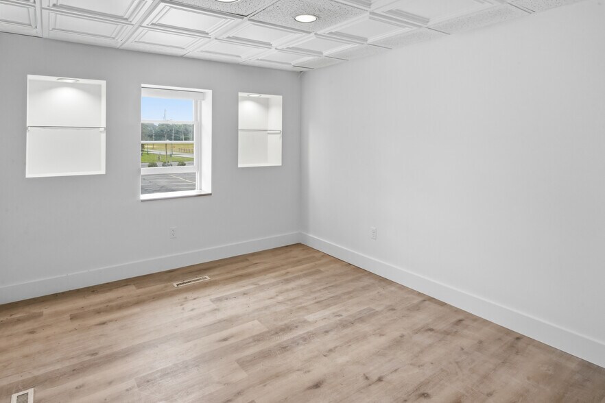 More Photos Of 1315 Harding Hwy, Richland Office Residential For Lease