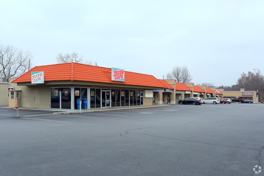 More Photos Of 2200-2234 W Houston St, Broken Arrow Unknown For Lease