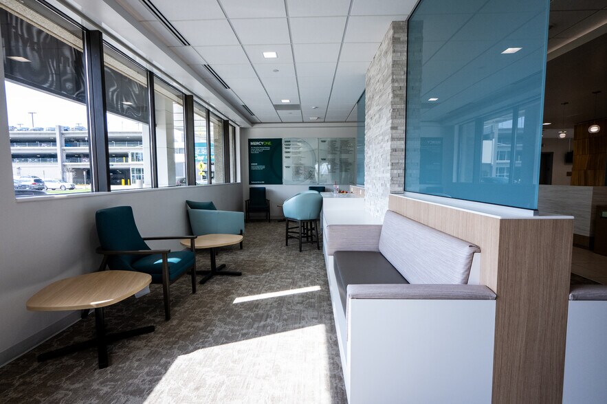 More Photos Of 411 Laurel St, Des Moines Medical For Lease