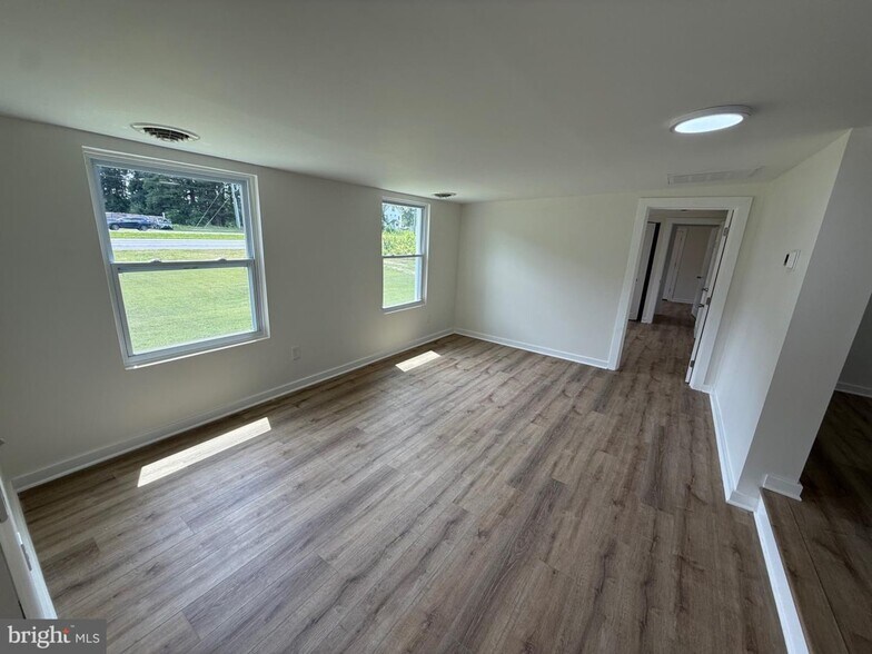 More Photos Of 14679 Coastal Hwy, Milton Office For Lease