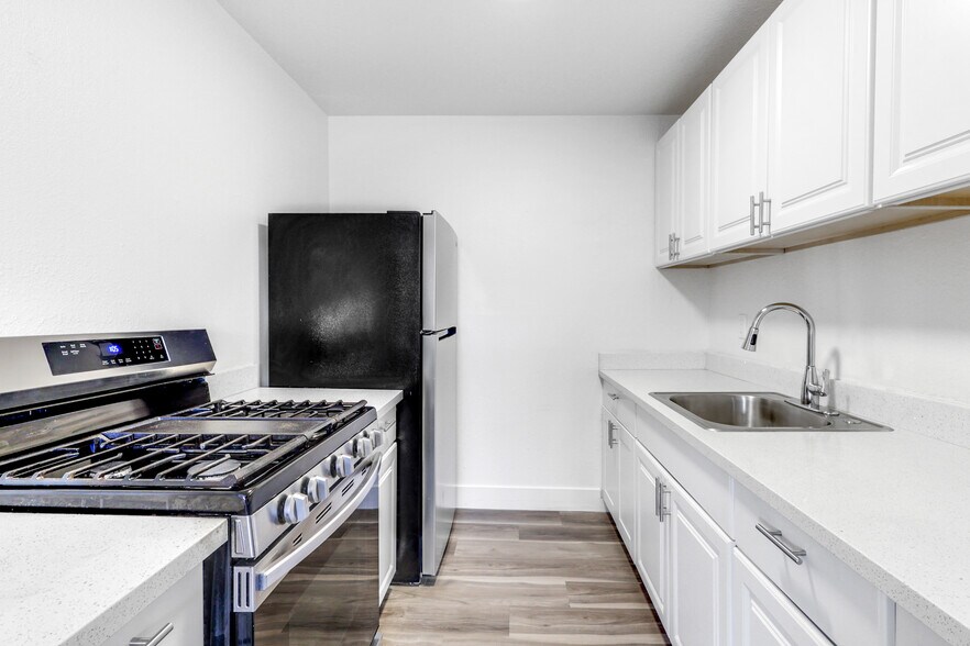 More Photos Of 3355 Lerwick Rd, Sacramento Apartments For Sale
