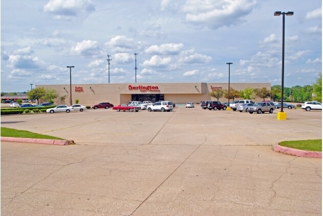More Photos Of 103 W Loop 281, Longview General Retail For Sale