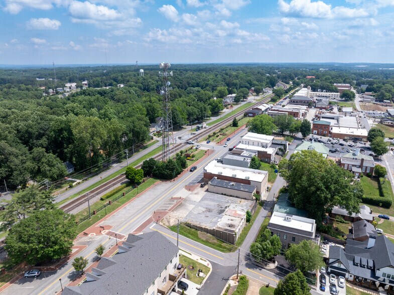 More Photos Of 123 W Main St, Buford General Retail For Sale