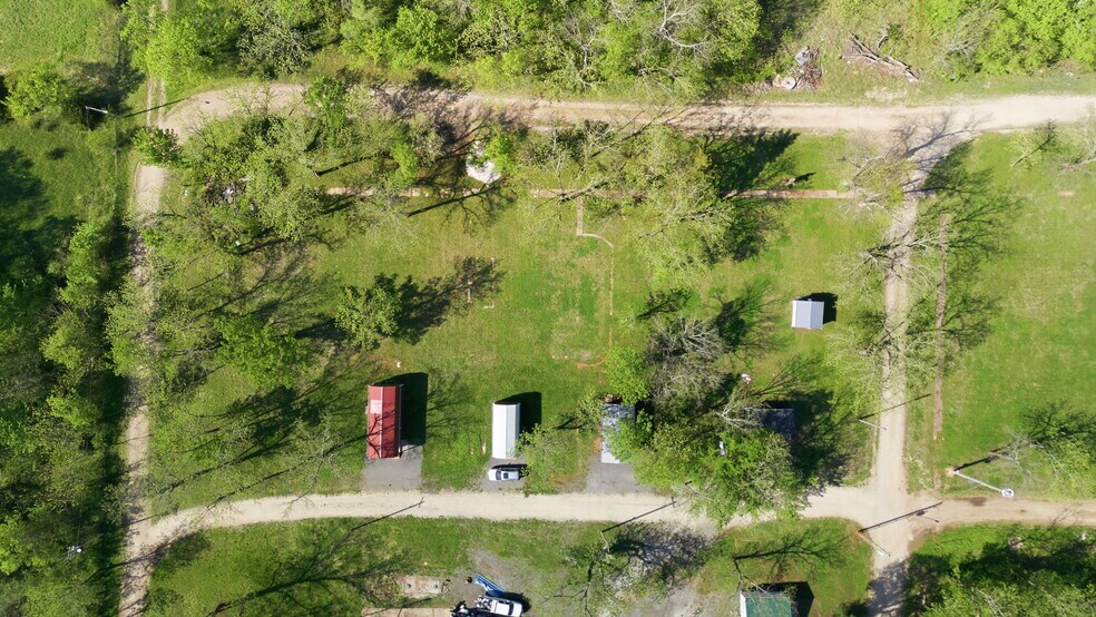 More Photos Of 74 2nd St, Moran Trailer Camper Park For Sale