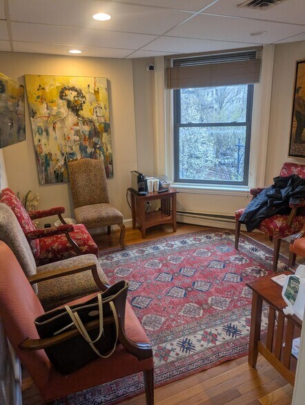 More Photos Of 1051 Beacon St, Brookline Medical For Sale