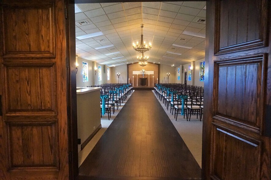 More Photos Of 2254 W Meyers Cir, Choctaw Lodge Meeting Hall For Sale