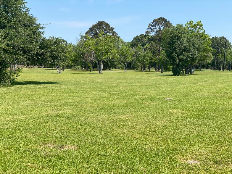 Primary Photo Of FM 1128 & McKnight Rd, Pearland Land For Sale
