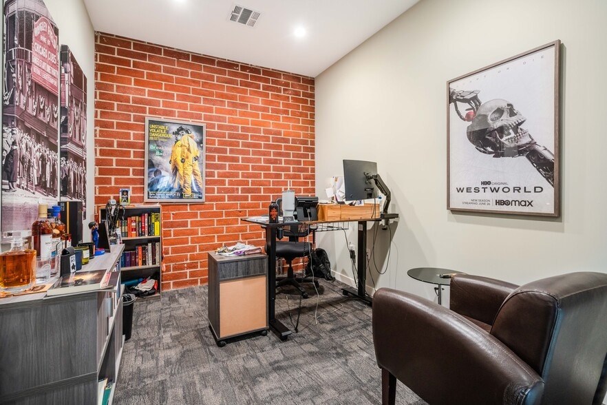 More Photos Of 11162 La Grange Ave, West Los Angeles Office For Sale