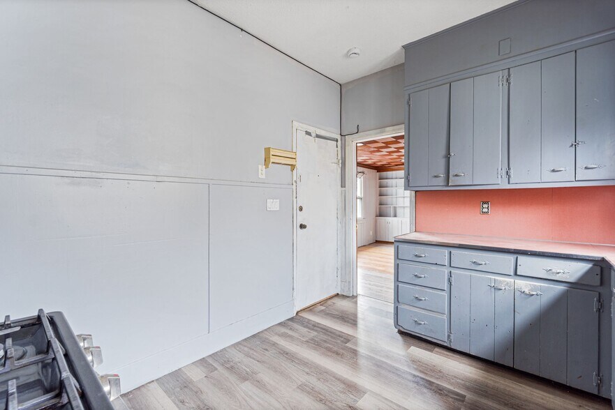 More Photos Of 109 Orchard St, Elizabeth Multifamily For Sale