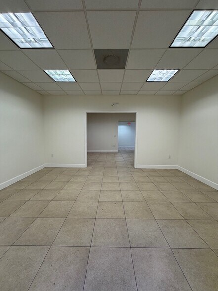 More Photos Of 16115-16155 SW 117th Ave, Miami Light Distribution For Sale