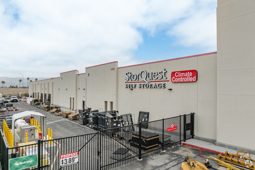 More Photos Of Jackson St @ Interstate 10, Indio Unknown For Lease