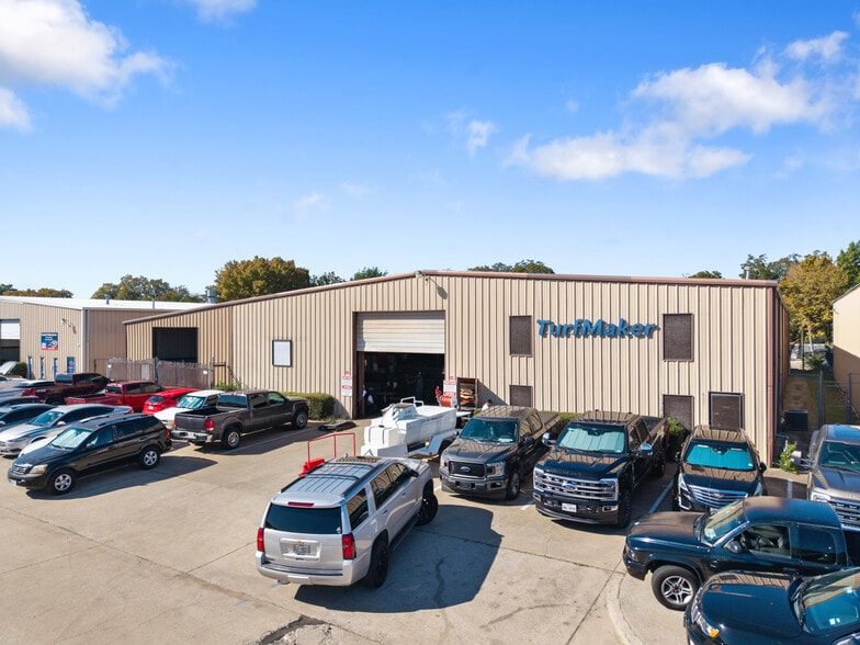 Primary Photo Of 4931 Grisham Dr, Rowlett Warehouse For Lease