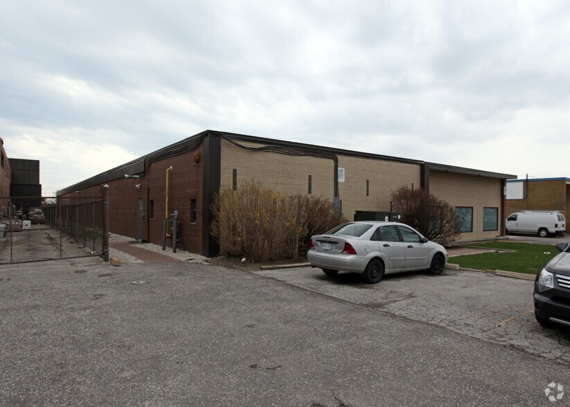 More Photos Of 21 Colville Rd, Toronto Warehouse For Lease