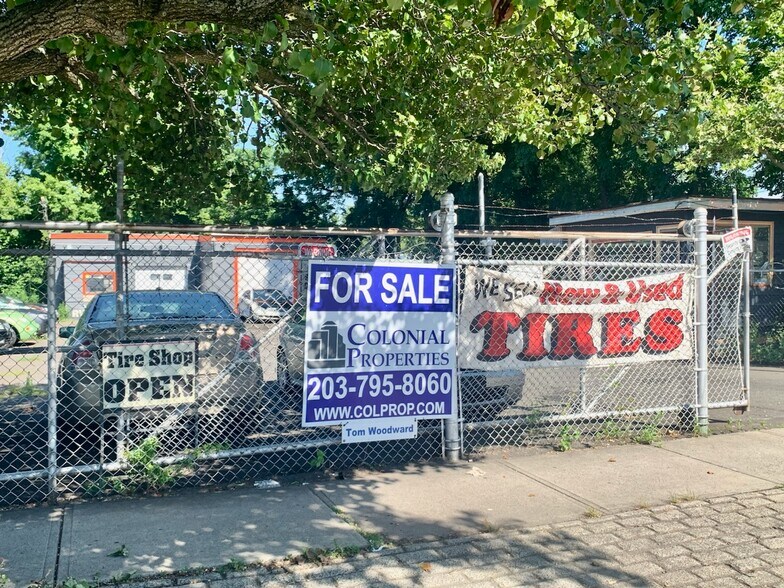 More Photos Of 247 Kimberly Ave, New Haven Service For Sale