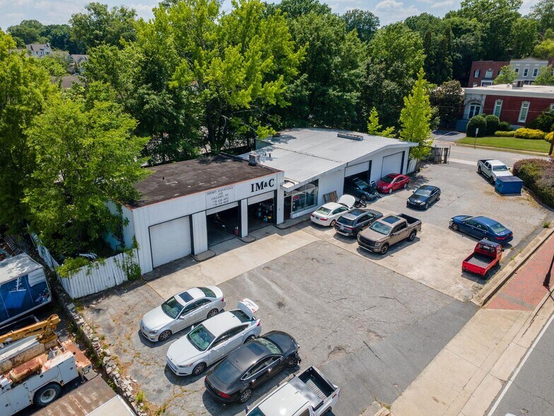 More Photos Of 522 NE Roswell St, Marietta Auto Repair For Sale