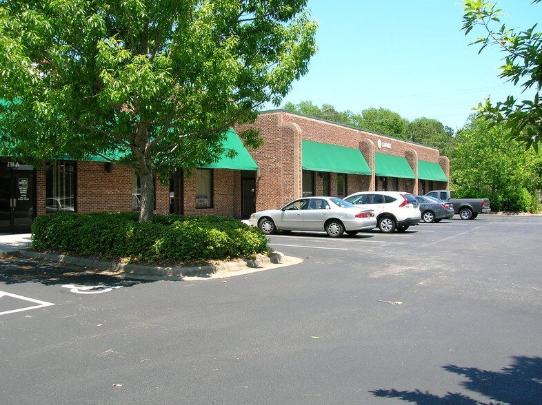 More Photos Of 2704 Exchange Dr, Wilmington Office For Sale