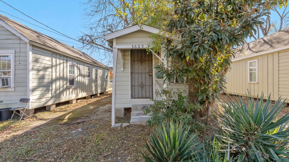 More Photos Of , Houston Multifamily For Sale