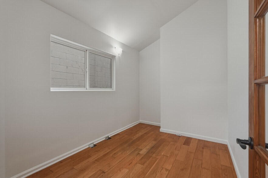 More Photos Of 137 Arena St, El Segundo Flex For Sale