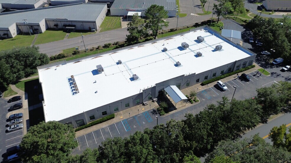 More Photos Of 5067 Tennessee Capital Blvd, Tallahassee Office For Sale