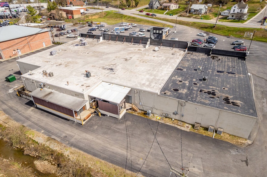 More Photos Of 317 S Virginia Ave, Bridgeport General Retail For Sale