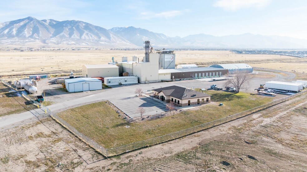 More Photos Of 712 E 2400 N, Tooele Warehouse For Sale