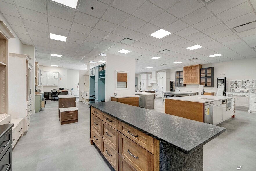 More Photos Of 17684 Cordova Pl, Panama City Beach Distribution For Sale